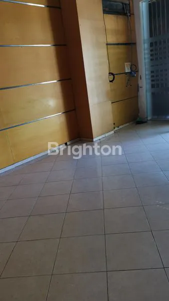 image BANGUNAN PINGGIR JL. MT HARYONO (4)