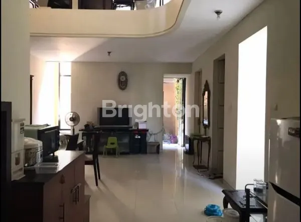 image RUMAH CITRALAND UTAMA 2 M AN 2 LANTAI SIAP HUNI DEKAT FRESH MARKET DAN GWALK MINIMLIS MODERN (5)