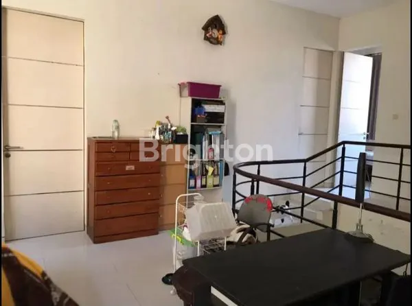 image RUMAH CITRALAND UTAMA 2 M AN 2 LANTAI SIAP HUNI DEKAT FRESH MARKET DAN GWALK MINIMLIS MODERN (3)