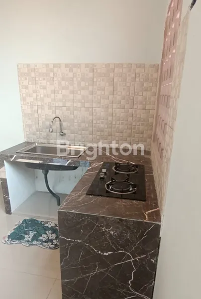 image RUMAH TERMURAH & LOKASI-NE UAPIK JALAN UTAMA PROVINSI 2 LANTAI MODERN MINIMALIS MENGANTI PERMAI (6)