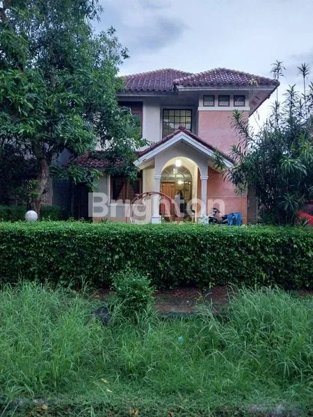image RUMAH DUA LANTAI GREENWOOD (1)