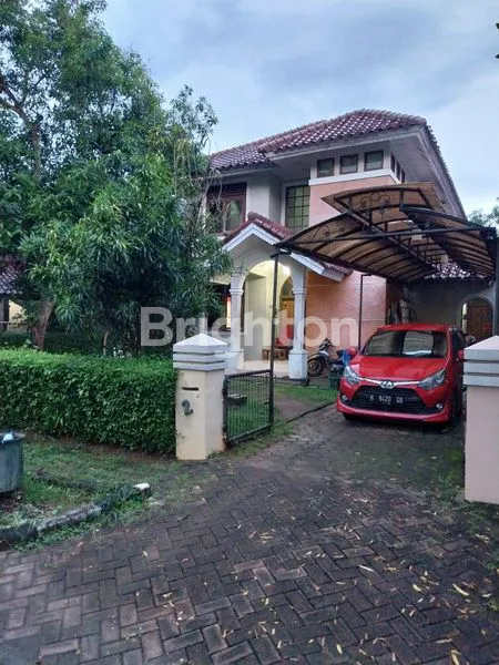 image RUMAH DUA LANTAI GREENWOOD (2)