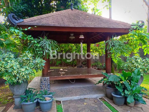 image RUMAH BERNUANSA VILA PLUS KOLAM RENANG SELANGKAH DARI MALL GALAKSI (8)