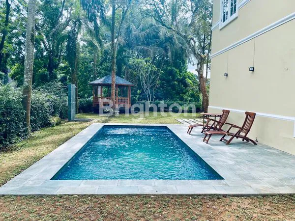 image RUMAH ELIT BERTINGKAT DI PERUMAHAN ELIT RANCAMAYA (2)