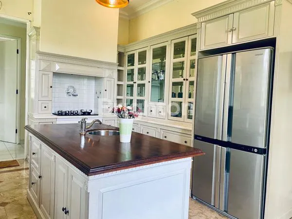 image RUMAH ELIT BERTINGKAT DI PERUMAHAN ELIT RANCAMAYA (7)