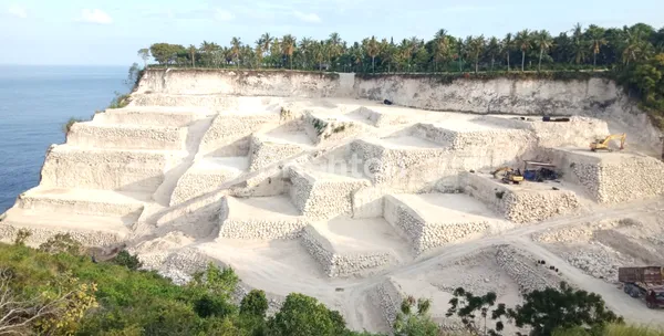 ATUH LOS TEBING TANAH KAVLING