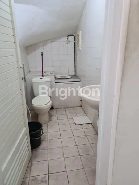 image RUKO SURYA INTI PERMATA COCOK UNTUK USAHA AREA PARKIR LUAS (2)