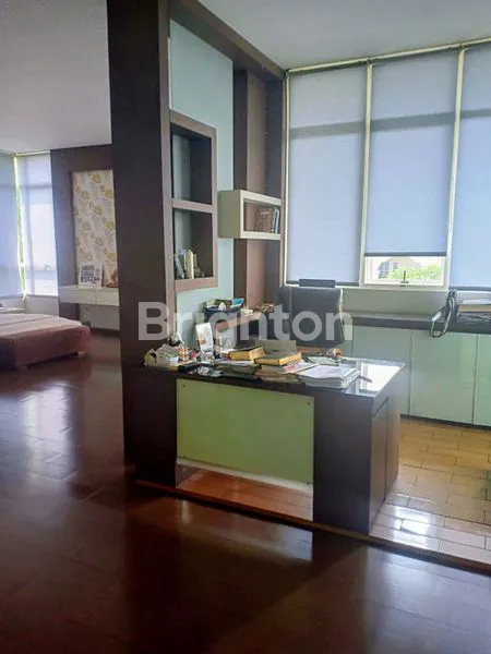 image RUMAH CLASIC MODERN LUXURY DI BSD TANGERANG (5)