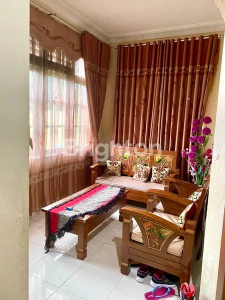image RUMAH CANTIK DUA LANTAI (2)