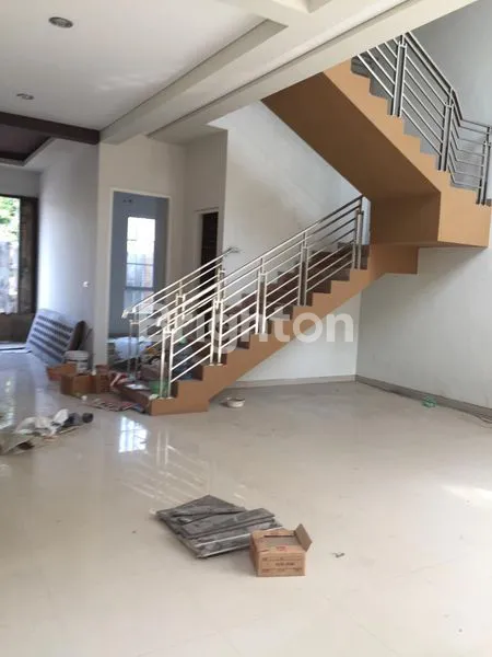 image RUMAH MEWAH HARGA MURAH (1)