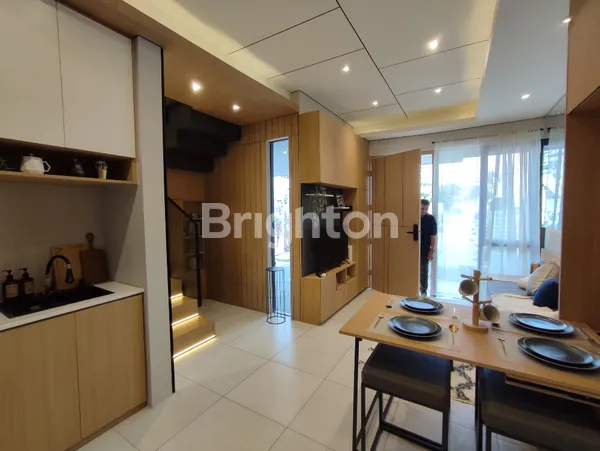 image RUMAH BARU GAYA MINIMALIS 2 LANTAI DI PARKSPRING GADING JAKARTA UTARA (3)