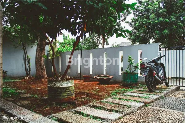 image RUMAH SIAP HUNI DILINGKUNGAN ASRI CIMANGGIS DEPOK (3)