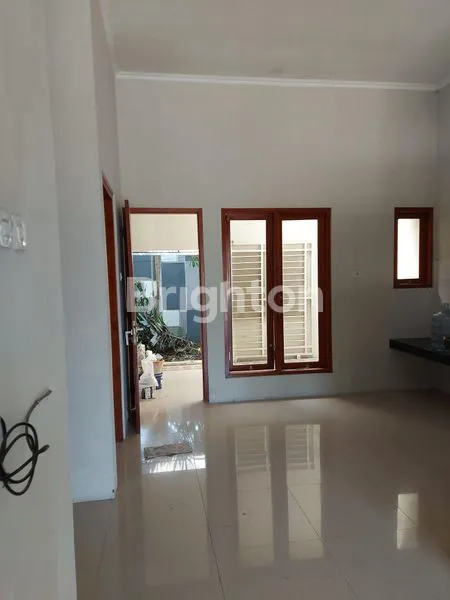 image RUMAH SIAP HUNI CENTRAL PARK SOLO BARU (4)