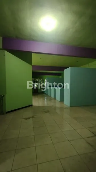 image RUKO 2 LANTAI LEBAR 9,5M DI DEKAT GUDANG GARAM, KEDIRI (1)