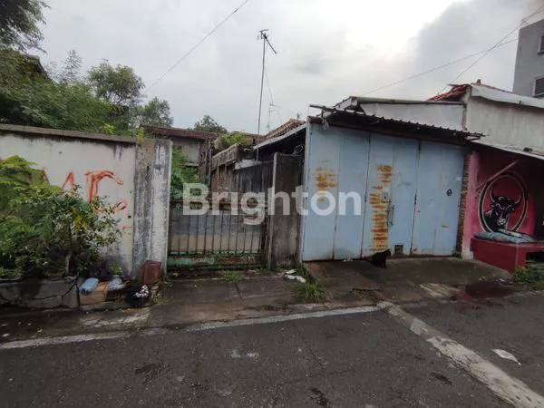 image RUMAH HITUNG TANAH DI DEKAT JL PIERE TENDEAN  NUSUKAN  (2)