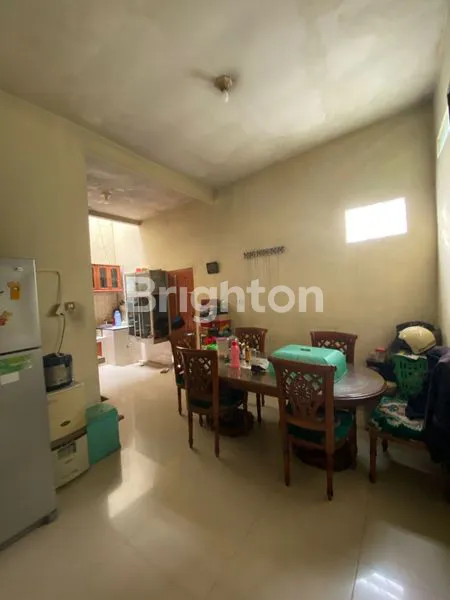 image RUMAH SIAP HUNI 2 LANTAI CONDET JAKARTA TIMUR (5)