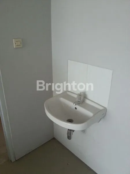 image DISEWAKAN RUKO 3 LANTAI DI GAJAHMUNGKUR (3)