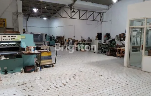 image MURAH HARGA TANAG  RUMAH TENGAH KOTA   (4)