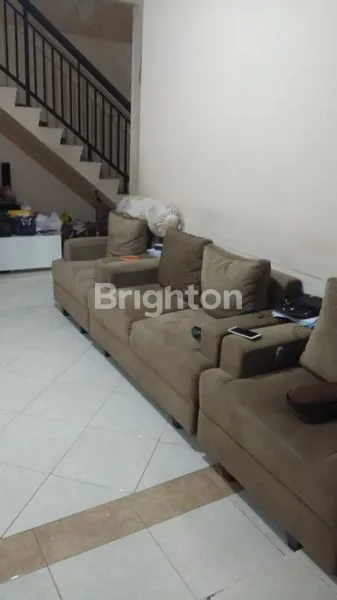 image DIJUAL RUMAH KARENA PINDAH TUGAS TERAWAT/ HOOK SIAP HUNI GRIYA KEBRAON (2)