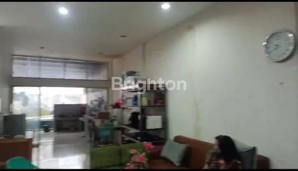 image RUMAH MEWAH LT 90M², 4 KT DI PERWIRA II MEDAN (3)
