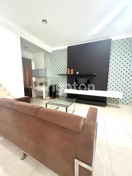 image RUMAH SUTERA ONYX ALAM SUTERA (2)