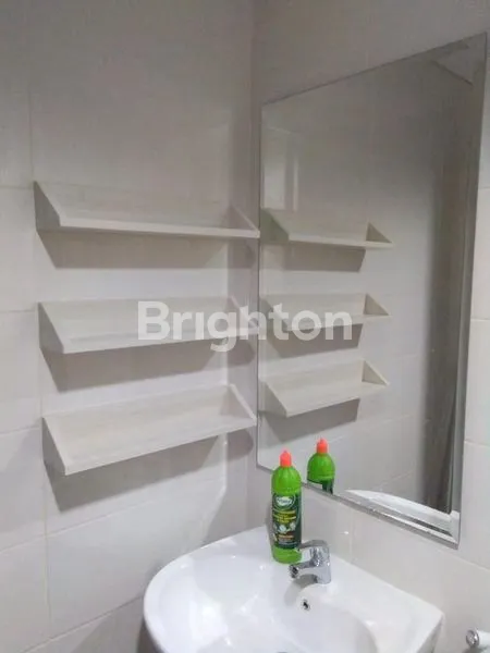 image DIJUAL CEPAT APARTEMEN BAGUS FULL FURNISH DI PINGGIR PANTAI BALIKPAPAN BORNEO BAY (5)