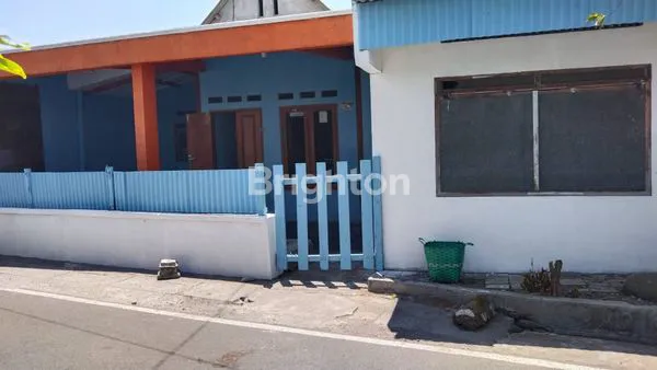 image RUMAH DI NUSUKAN SOLO (3)