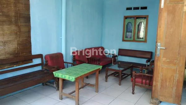image RUMAH DI NUSUKAN SOLO (4)