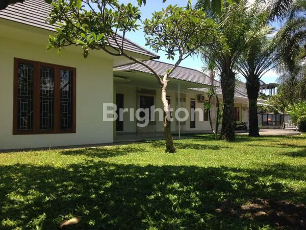 image RUMAH DENGAN TANAH SUPER LUAS DAN MURAH (8)