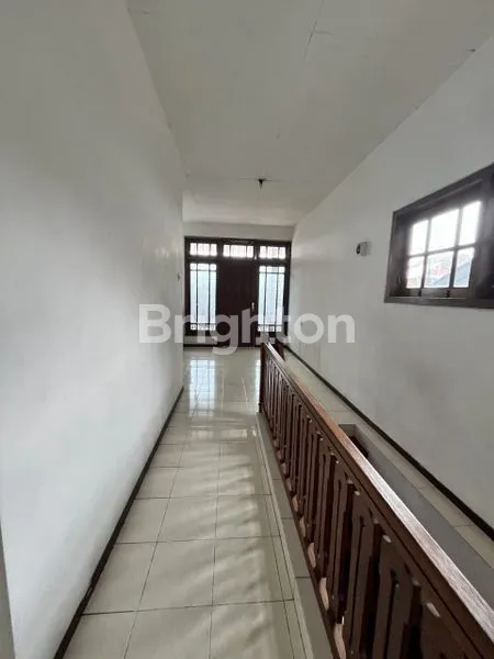 image RUMAH CIAMIK NOL JALAN DI KAWASAN ALUN ALUN KOTA BATU (3)