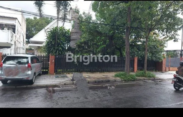 Gambar Property RUMAH TENGAH KOTA NOL JALAN BESAR DARMO SIAP HINI