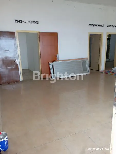 image RUMAH LUAS DI JL PROPINSI KEDIRI (2)