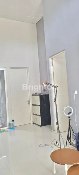 image TURUN HARGA, RUMAH MINIMALIS MODERN,  2.5 LANTAI , VIEW BUKIT DI LAWANG (3)