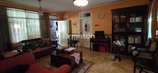 image RUMAH MURAH DILOKASI PREMIUM TENGAH KOTA TURUN HARGA (3)