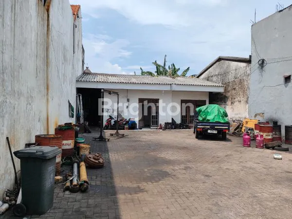 image GUDANG + RUMAH 2 LANTAI NOL JALAN RAYA STRATEGIS  TUK USAHA ATAU KANTORRAYA SEPANJANG (7)