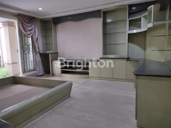 image RUMAH MEWAH DHARMAHUSADA INDAH DEKAT NOL JALAN RAYA DHARMAHUSADA (7)