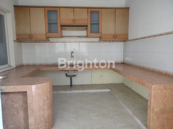 image RUMAH MEWAH DHARMAHUSADA INDAH DEKAT NOL JALAN RAYA DHARMAHUSADA (8)