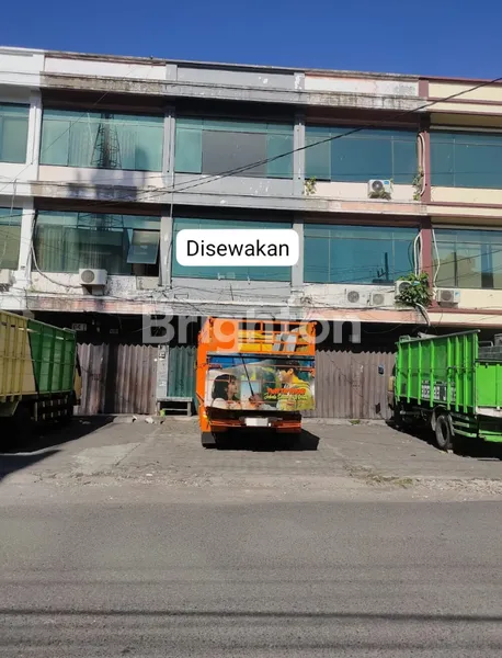 image RUKO 3 LANTAI, SIAP PAKAI, COCOK UNTUK KANTOR ATAU EKSPEDISI, SELANGKAH KE JALAN RAJAWALI (2)