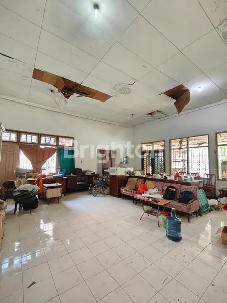 image RUMAH HITUNG TANAH MANYAR INDAH SURABAYA, LOKASI STRATEGIS DEKAT DENGAN GALAXY MALL DAN DIKELILINGI BERBAGAI KAMPUS (STIESIA, NAROTAMA, UNTAG, DR SOETOMO) (3)