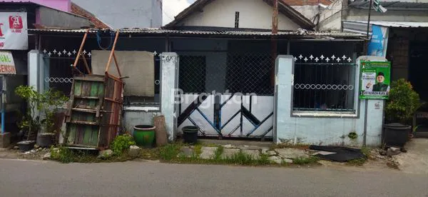 image RUMAH DI DEKAT SEKOLAH DI PUSAT KOTA KEDIRI (1)