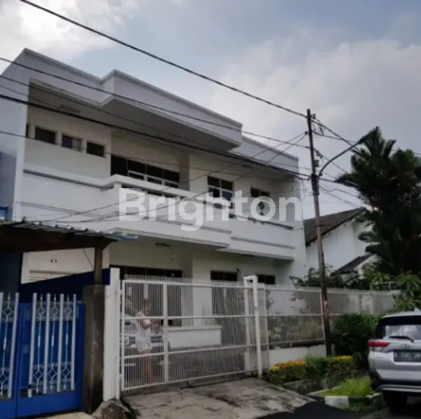 image RUMAH KEMANGGISAN 2 LANTAI JAKARTA BARAT (1)