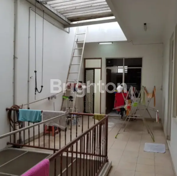 image RUMAH KEMANGGISAN 2 LANTAI JAKARTA BARAT (2)