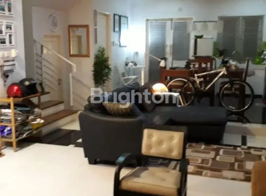 image RUMAH MEWAH COZY 2 LANTAI DI JAKARTA SELATAN. (5)