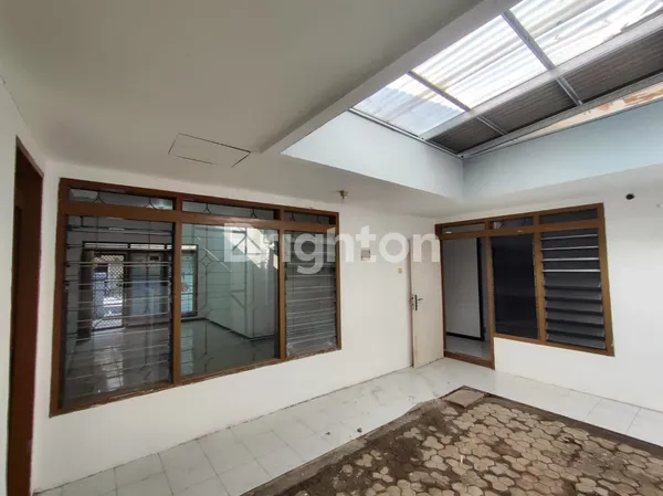 image RUMAH SIAP HUNI RUNGKUT SURABAYA TIMUR DEKAT SUPERINDO MERR (7)