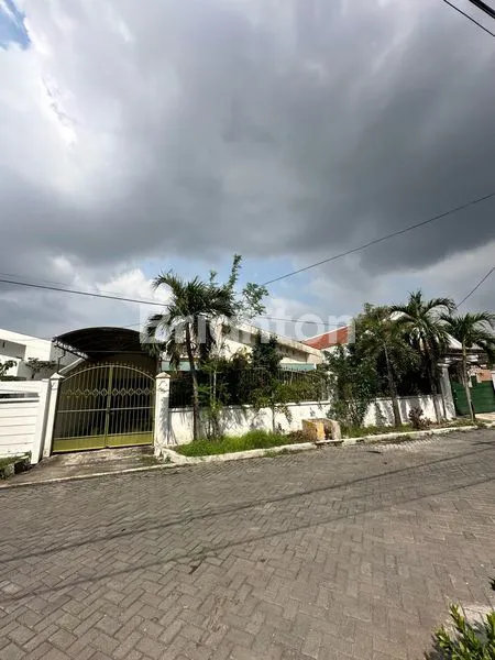 image RUMAH JARANG ADA 1 LT DI KUPANG INDAH SURABAYA LOKASI NYAMAN (1)