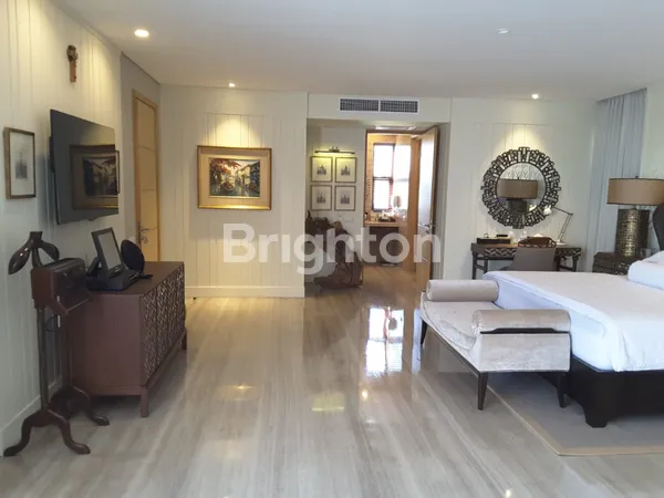 image VILLA MEWAH MODERN PECATU BALI SIAP PAKAI DEKAT PANTAI DAN TEMPAT PARIWISATA (6)