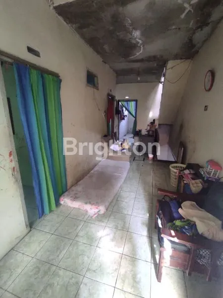 image RUMAH 2 LANTAI UJUNG BERUNG DALAM KOMPLEKS NYAMAN (4)