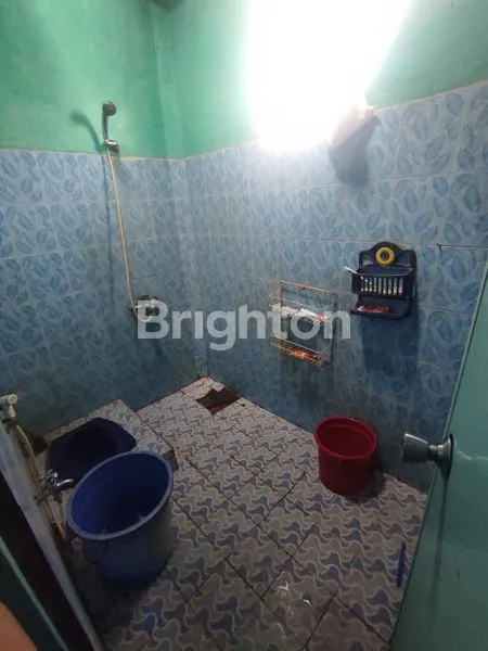 image RUMAH 2 LANTAI UJUNG BERUNG DALAM KOMPLEKS NYAMAN (3)