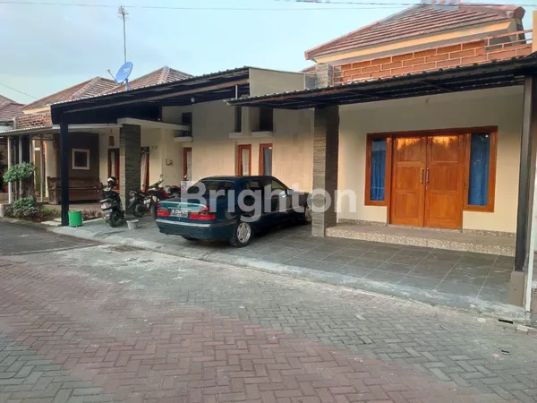image RUMAH BAGUS SIAP HUNI JUAL MURAH DI SOLO GENTAN SUKOHARJO (8)