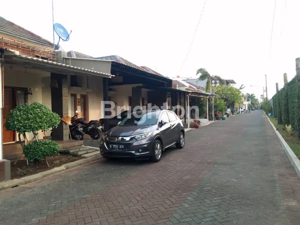 image RUMAH BAGUS SIAP HUNI JUAL MURAH DI SOLO GENTAN SUKOHARJO (2)